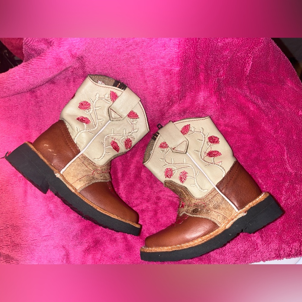 Toddler cowboy boots size 12.5 MX